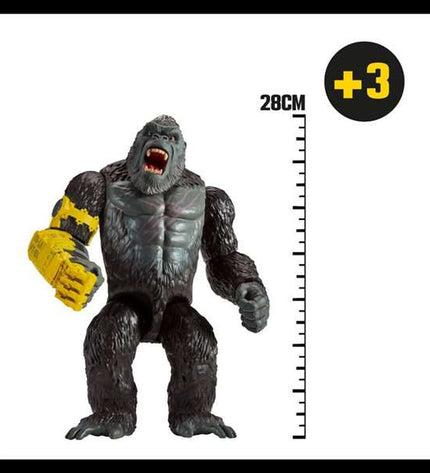 Famosa Giant King Kong action figure, 28 cm tall, detailed toy from the poppen en actiefiguren speelgoed collection.