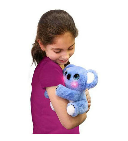 Famosa Muzikale Knuffel Flesje soft speelgoed, 25.4 cm, plush toy suitable for children, with musical feature and colorful design.