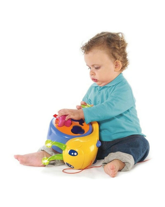 Moltó 26 cm musical toy for babies, colorful and soft baby toy suitable for young children to play and develop senses.
