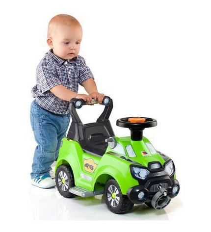 Moltó Driewieler 4x4 toy bike for kids, featuring sturdy design and colorful wheels, ideal for outdoor play and fun activities.