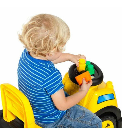 Moltó Driewieler Trucks and Blocks toy set with colorful trucks and building blocks for outdoor play, 89 cm in size.