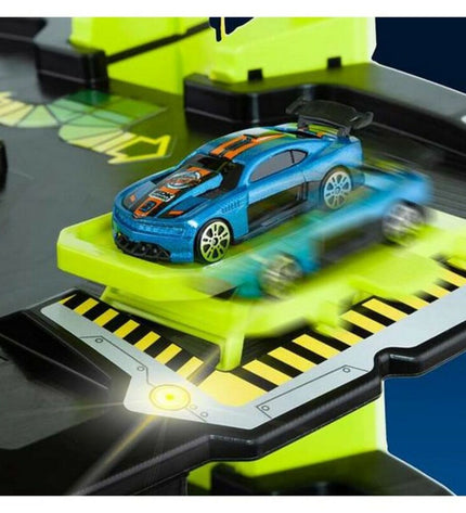 Moltó Super-Parkhaus toy parking garage with vehicles, detailed multi-level playset for children, under 125 cm tall.