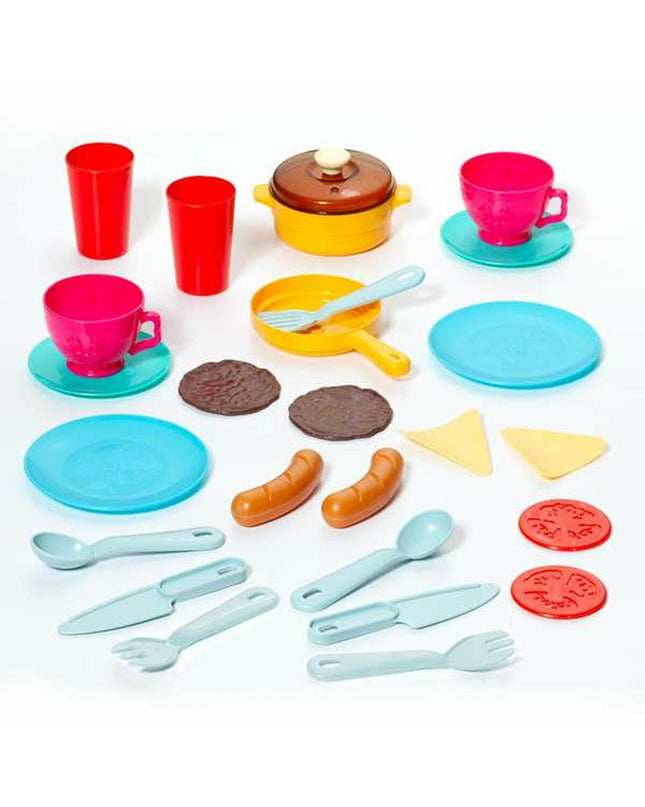 Moltó speelgoedkeuken with colorful plastic play stove, sink, and utensils for imaginative pretend cooking activities.