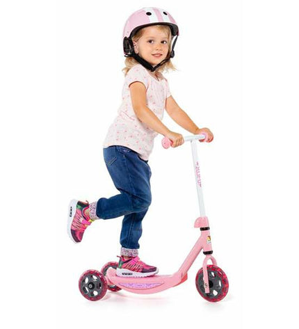Pink Moltó metal and plastic step stool, 48x36x90 cm, suitable for sports and urban mobility, with sturdy design and compact size.