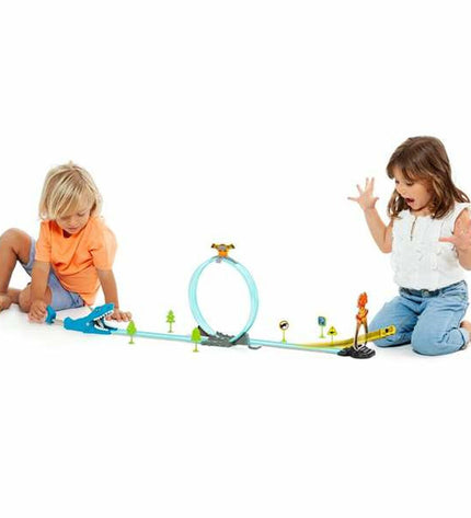 Moltó Racebaan Moltó 107 cm Haai speelgoed racebaan with 17 vehicle parts, colorful tracks and a shark-themed design for kids.