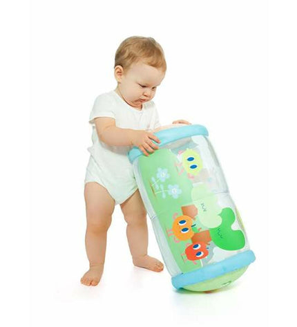 Moltó Twister game with colorful mat and spinner for fun indoor gameplay, showcasing the classic Twister toy and accessories.