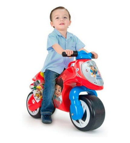 Paw Patrol ride-on toy for children 18+ months, outdoor play equipment, colorful plastic three-wheeler with Paw Patrol branding