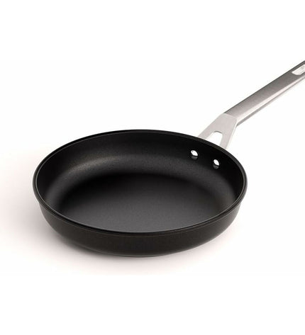 Valira 4643/25 black aluminium frying pan with a 26cm diameter, ideal for home cooking and kitchen use.