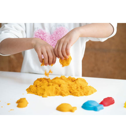 Colorful magic sand Milan 453g for creative play and sensory activities, shown in a clear container with vibrant texture.