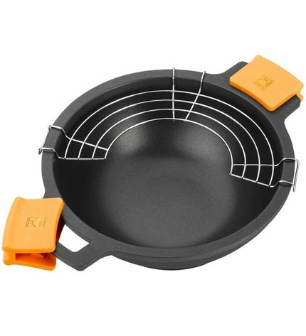 BRA Pan BRA Braisogona in black and orange with metal handle, aluminum, 24cm and 28cm diameter for home cooking and kitchen use.