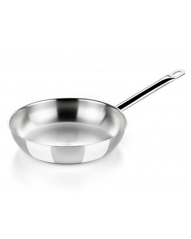 Stainless steel pan BRA A121613, 26 cm diameter, suitable for cooking and kitchen use, with a sturdy handle.