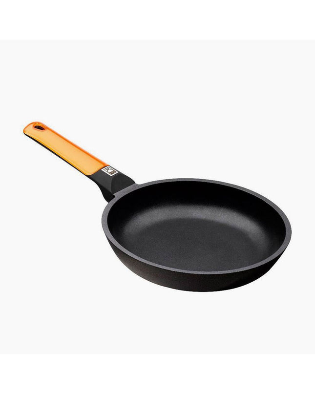 Black and orange BRA aluminium pan with 20 cm diameter, ideal for house and kitchen use, shown from top angle.