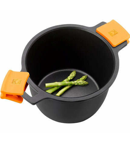 Black BRA pot with glass lid, made of forged aluminium, featuring a metal handle for home cooking and kitchen use.