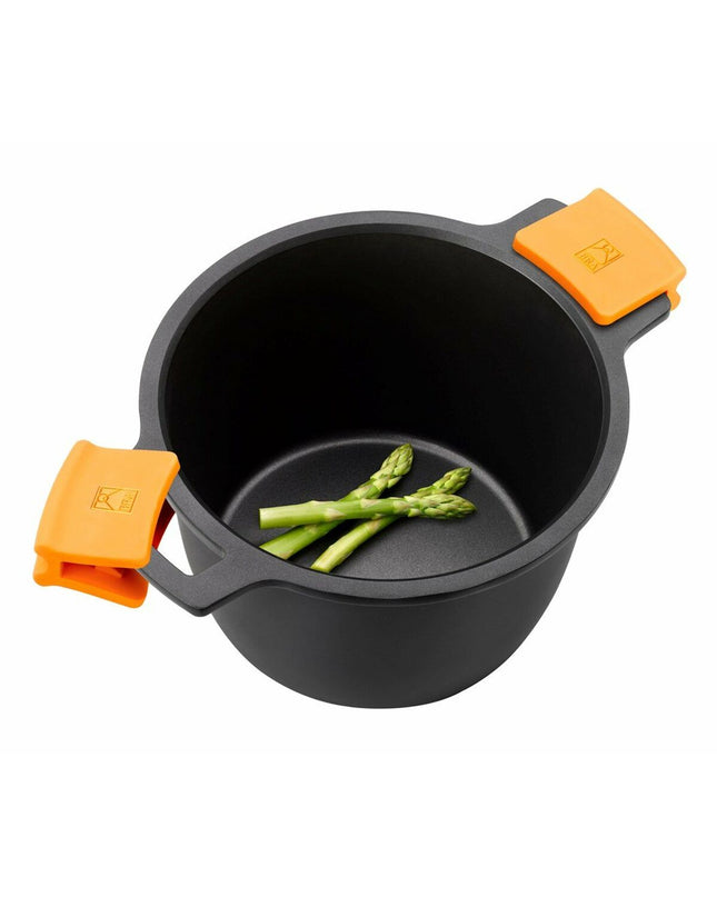 Black BRA pot with glass lid, made of forged aluminium, featuring a metal handle for home cooking and kitchen use.