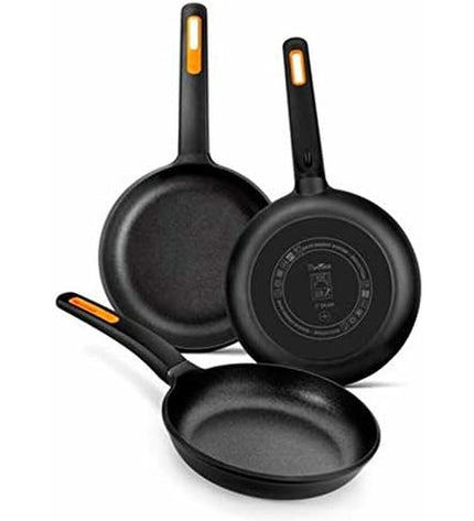 Black BRA Efficient Plus aluminum pan, 20 cm diameter, for cooking and household use, shown on a kitchen surface.