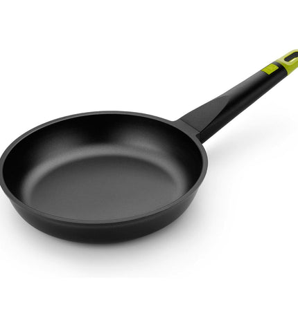 Black 28cm BRA Foodie pan with metal and aluminum construction, ideal for cooking and kitchen use.