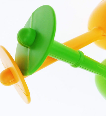 Reig muziekspeelgoed maracas for children, colorful plastic percussion instrument suitable for young kids and musical play.