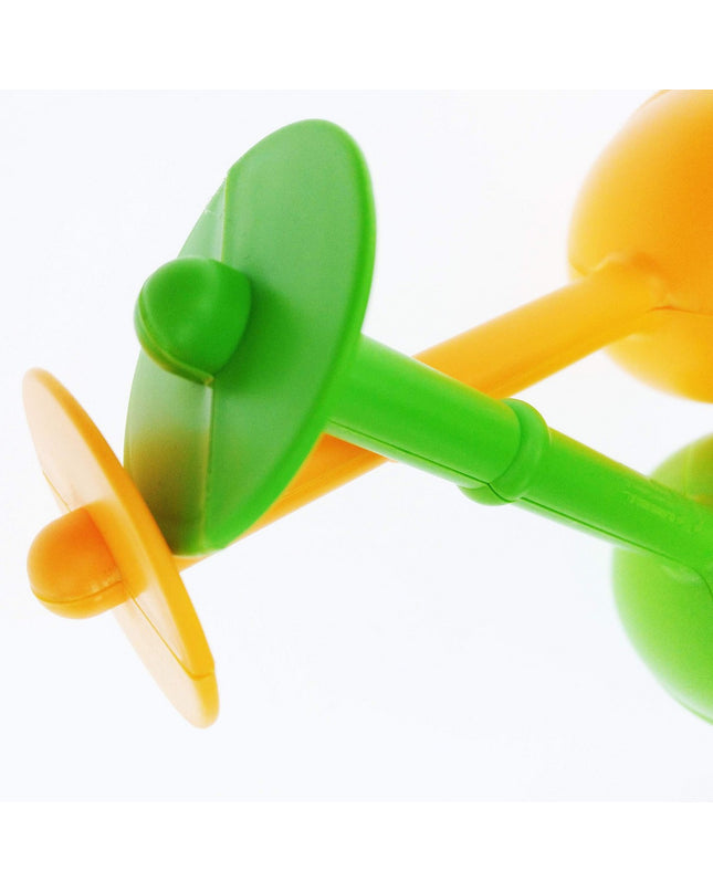 Reig muziekspeelgoed maracas for children, colorful plastic percussion instrument suitable for young kids and musical play.