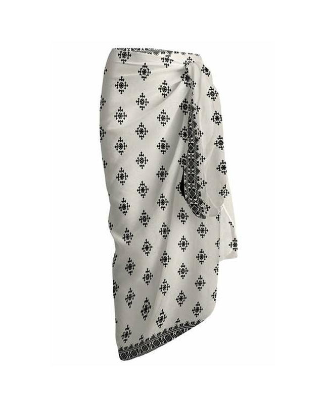 Secaneta Sarong Secaneta Luca for sport and outdoor watersports, shown draped on a model in vibrant fabric.