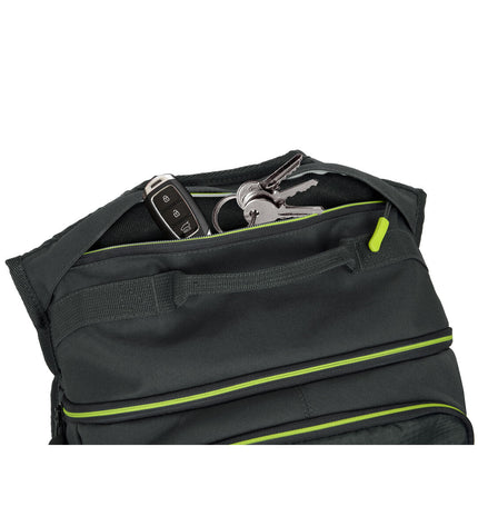 Safta trekking wandelrugzak in grijs with 31L capacity, adjustable straps, and multiple compartments for outdoor adventures