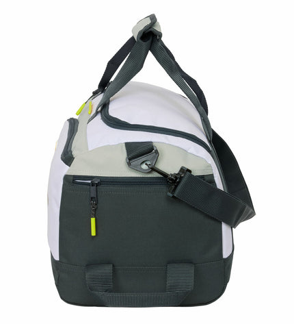 Real Madrid C.F. sports bag in white, 50x25x25 cm, made for sports and outdoor activities, featuring the Real Madrid logo.