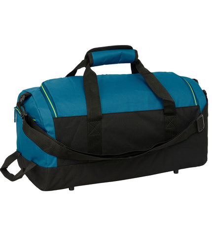 Munich Sporttas in black and green, outdoor sports bag, 50x25x25cm with sturdy handles and spacious main compartment.