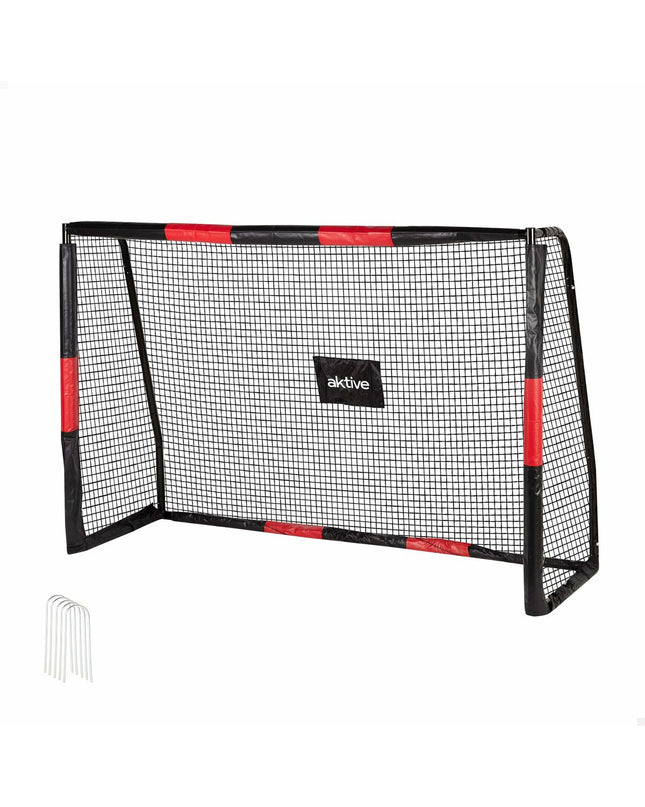 Aktive zwart voetbaldoel voor sport en outdoor gebruik, met stevige frame en net voor voetbaltraining en wedstrijden
