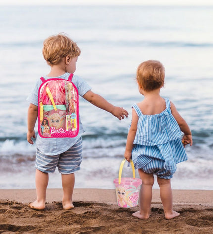 Barbie strand speelgoedset with 8 colorful pieces, each about 18 cm, designed for outdoor play and beach fun.