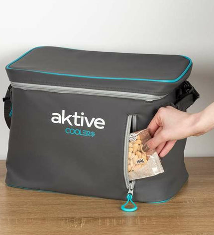 Aktive 18L portable cooler box for outdoor camping and hiking, compact 34x21x26 cm, ideal for keeping food and drinks cold.