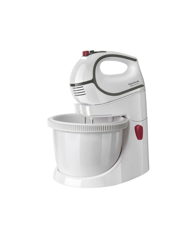 Taurus GIROCOMPLET white blender and dough mixer with 500W power and 2.5L capacity on a kitchen countertop.