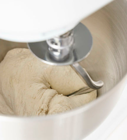 Blue Taurus MIXING CHEF1000 blender and dough mixer with 1000W power and 4L capacity, ideal for home cooking and baking.