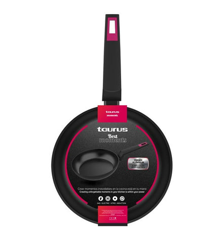 Taurus Pan Taurus KPA4024 Zwart aluminium cookware with 24cm diameter and 7.5cm height, suitable for home and cooking use.