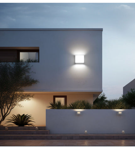 Silver Electronics Bouwlamp in zwart, 20W outdoor garden light with clear white illumination, suitable for exterior decoration.