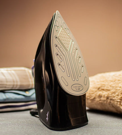 JATA 2200W steam iron for household use, featuring a sleek design with a water tank and adjustable steam settings.