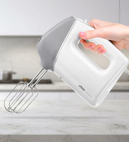 UFESA Blender en Deegmixer in wit en grijs, compact keukenapparaat met roestvrijstalen messen en eenvoudige bediening