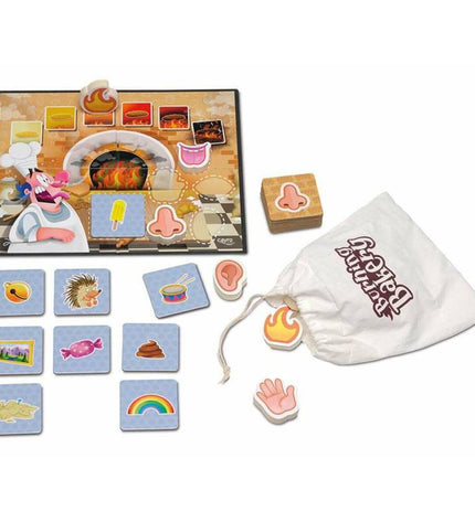Cayro board game with colorful pieces, set up on a wooden table, part of Cayro's speelgoed en games collection.