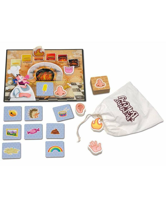 Cayro board game with colorful pieces, set up on a wooden table, part of Cayro's speelgoed en games collection.