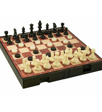 Set van 3 Cayro bordspellen with colorful game boxes and game pieces, ideal for family entertainment and fun gameplay.