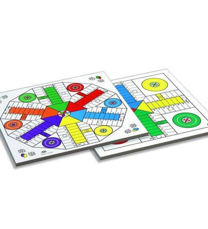 Cayro Mens-erger-je-niet game board, 40x40 cm, with colorful plastic tokens for 4-6 players, in a playful setting.