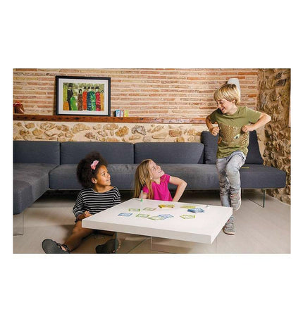 Cayro Bordspel Cayro Mi Mic with colorful game pieces and a game board for fun family play sessions.
