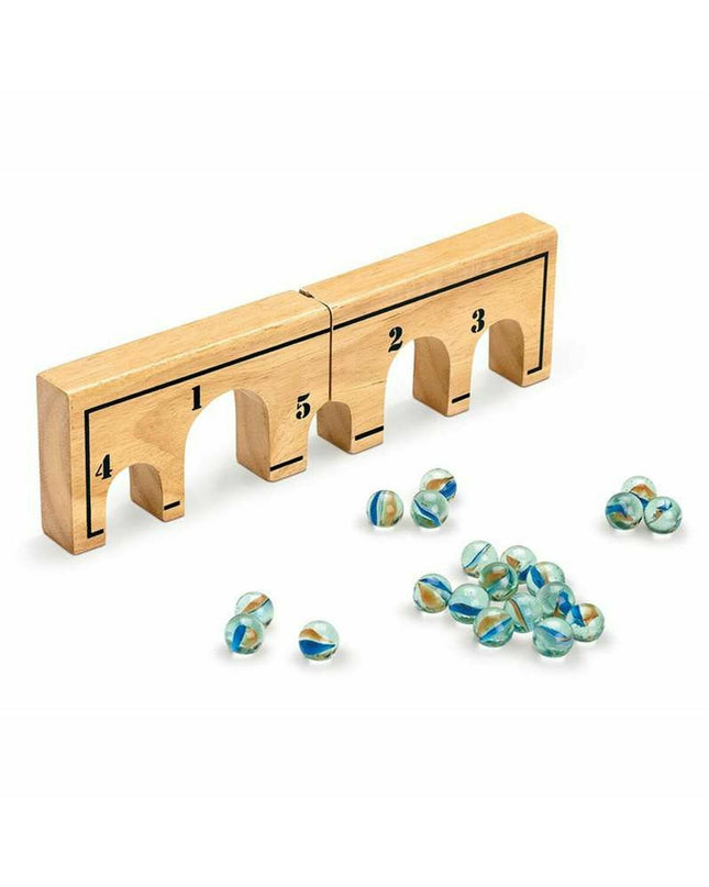 Cayro Traditioneel Knikkerset with colorful glass balls and a wooden playing board for traditional knikkers game.