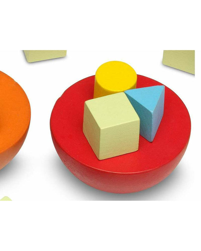 Cayro board game for children, colorful game components and playing pieces on the box for fun family gameplay.