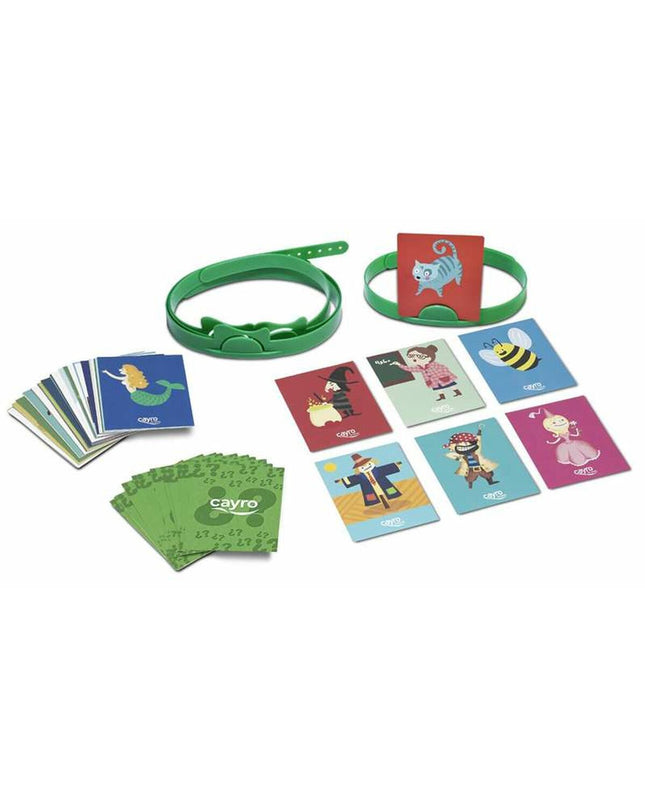 Cayro bordspel with colorful game pieces and playing cards, suitable for family game nights and fun with friends.