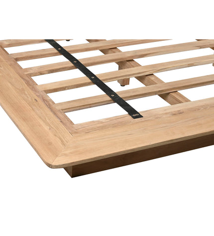Home ESPRIT bed in size 180x200 cm with a wooden frame and white bedding, showcasing a modern bedroom setup.