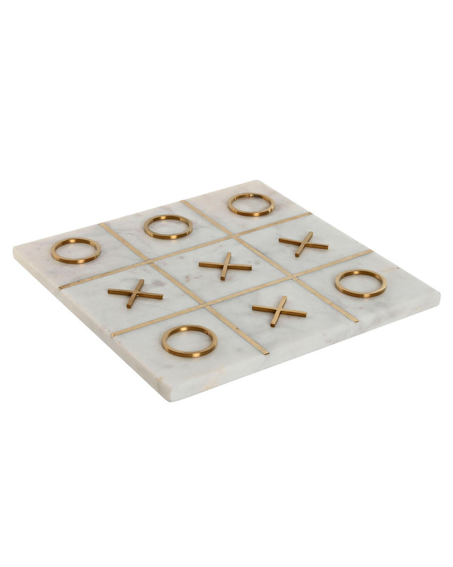 Home ESPRIT drie-op-een-rij spel with colorful game pieces on a wooden table, ready for fun gameplay.