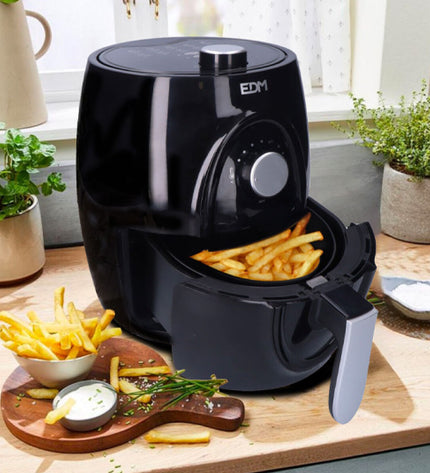 Multicolor EDM Luchtfriteuse EDM 07654 with 3.6L capacity and 1400W power, compact electric air fryer for home cooking.