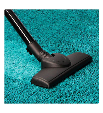 EDM Multi-Cyclonic Stofzuiger EDM 07695 with 700W motor, vacuum cleaner for home cleaning and floor maintenance.