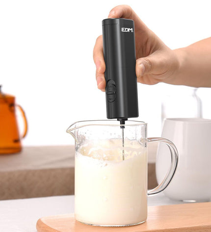 Mini-Opklopper en -Schuimer EDM 07773, compact electric kitchen appliance for whipping and mixing, black and silver design
