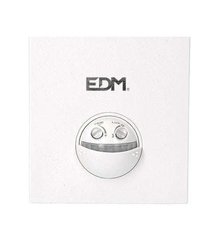 EDM Wandlamp EDM 32535 outdoor garden wall light in white with 10W LED, 750 lumens, weatherproof polypropyleen finish.
