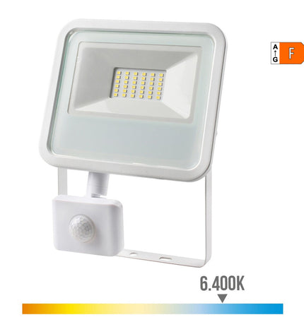 EDM Bouwlamp EDM 70392 in wit with 30W bulb, outdoor garden decor lighting, 2100 lumens, 6400K color temperature.